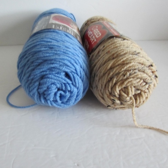 Red Heart Yarn lot of two Blue/Buff Fleck;‎ NWT - Picture 2 of 13